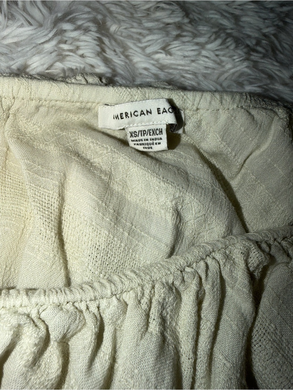 American Eagle Outfitters Cream Off-Shoulder Ruffle Crop Top - Picture 2 of 3
